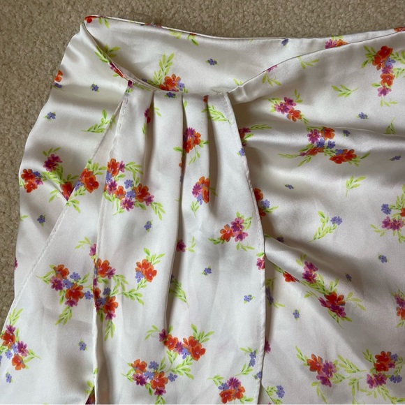 Zara skirt - Picture 3 of 3